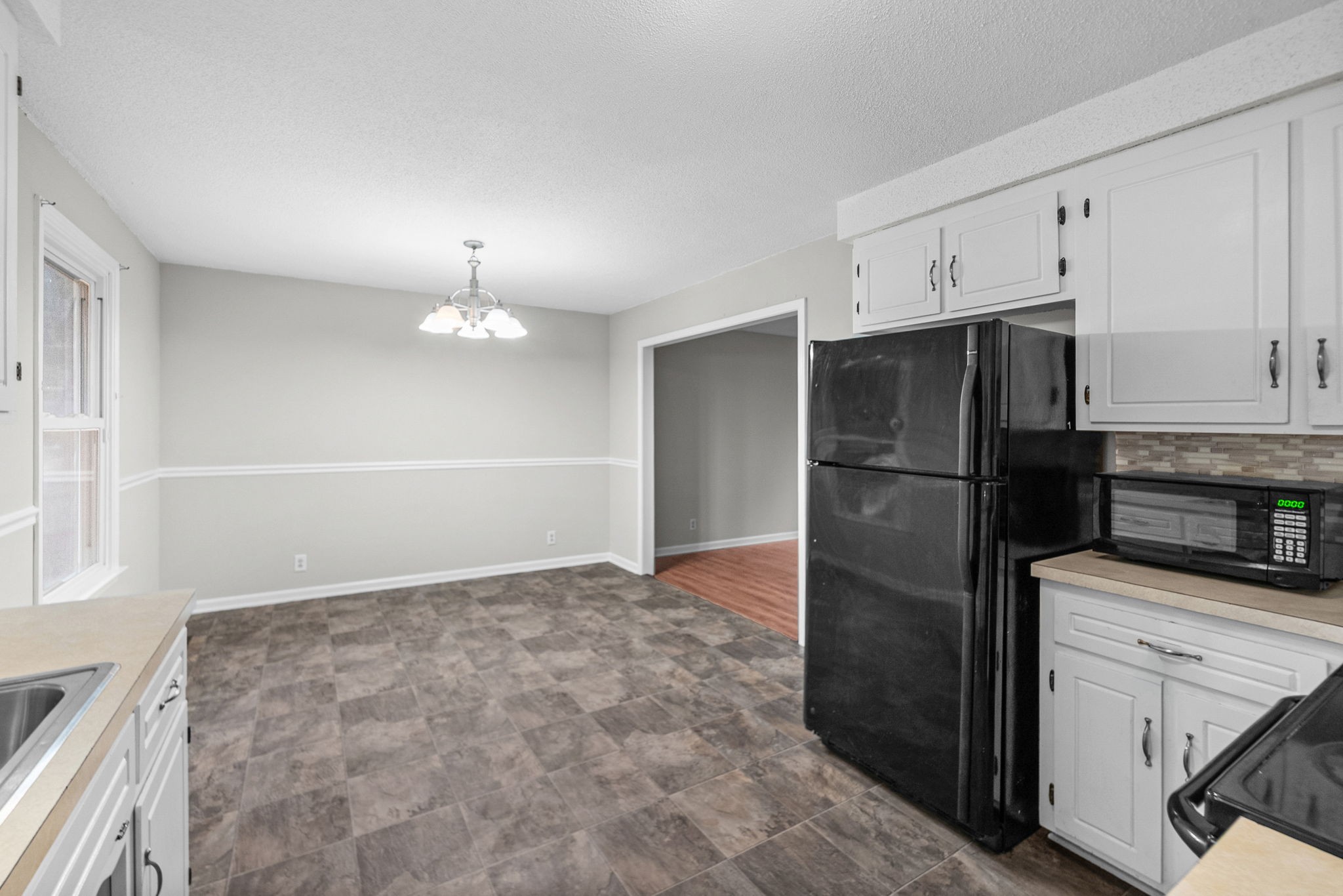 1901 Roan Dr