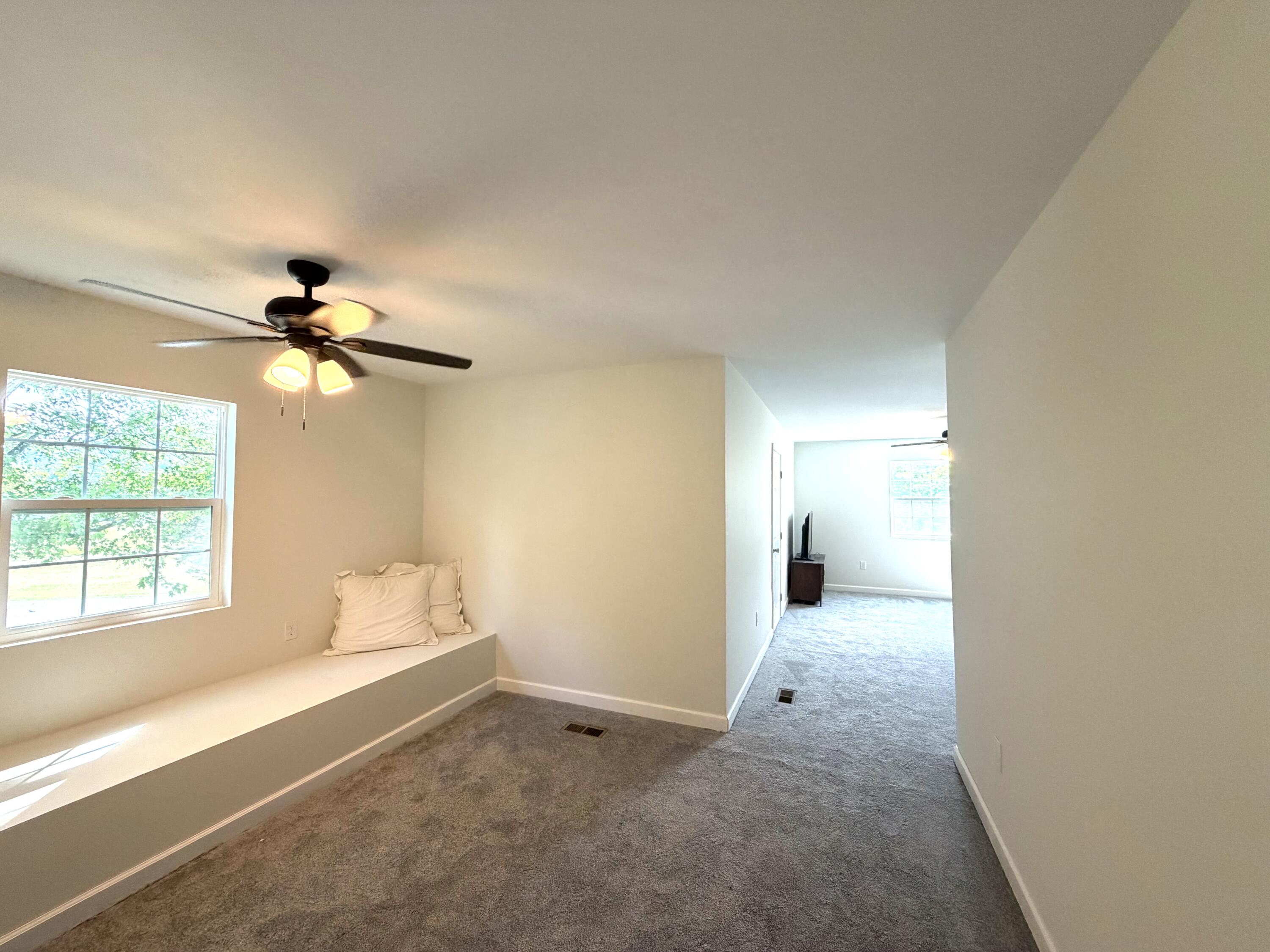 2544 W Valley Road
