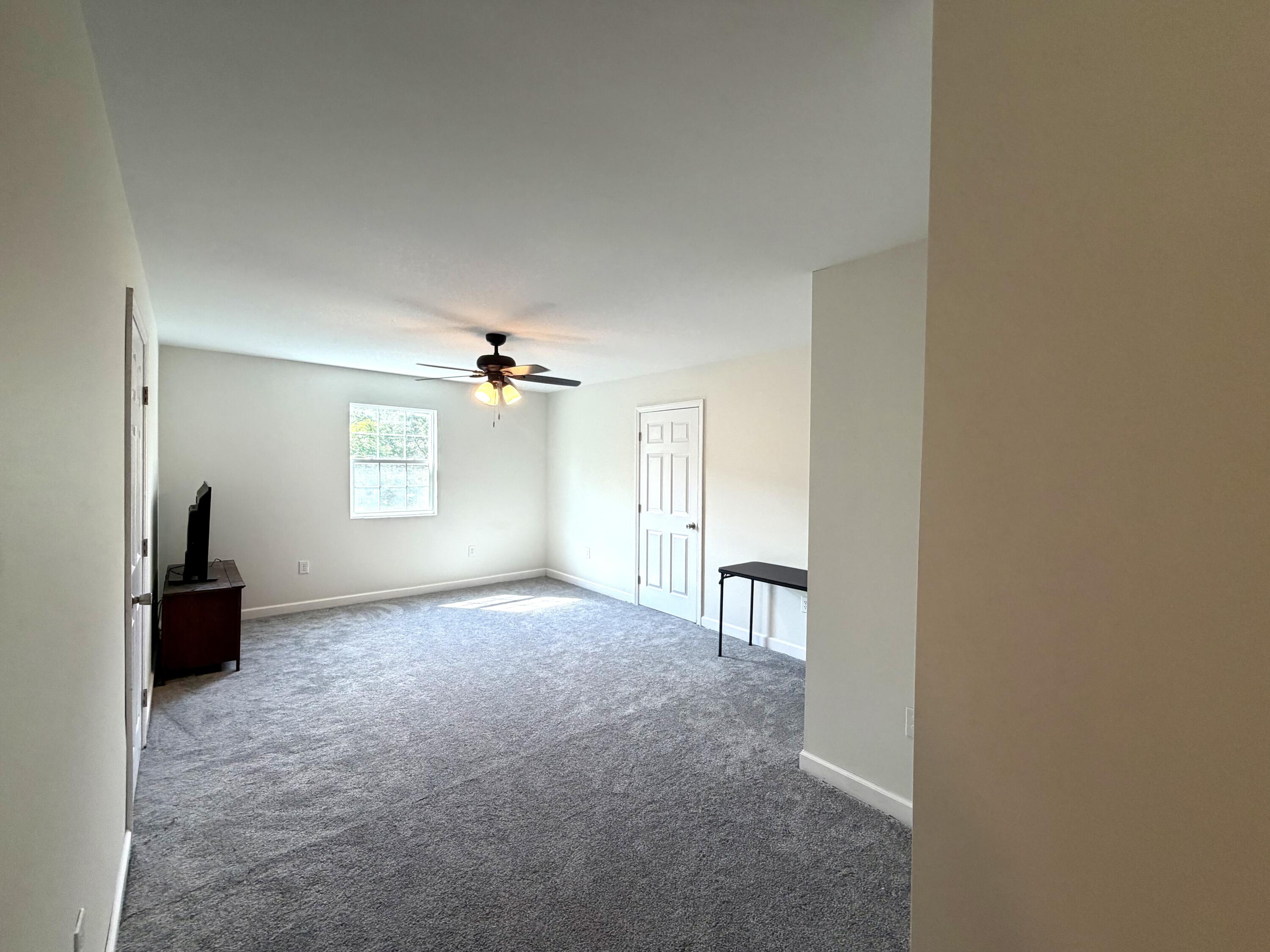 2544 W Valley Road