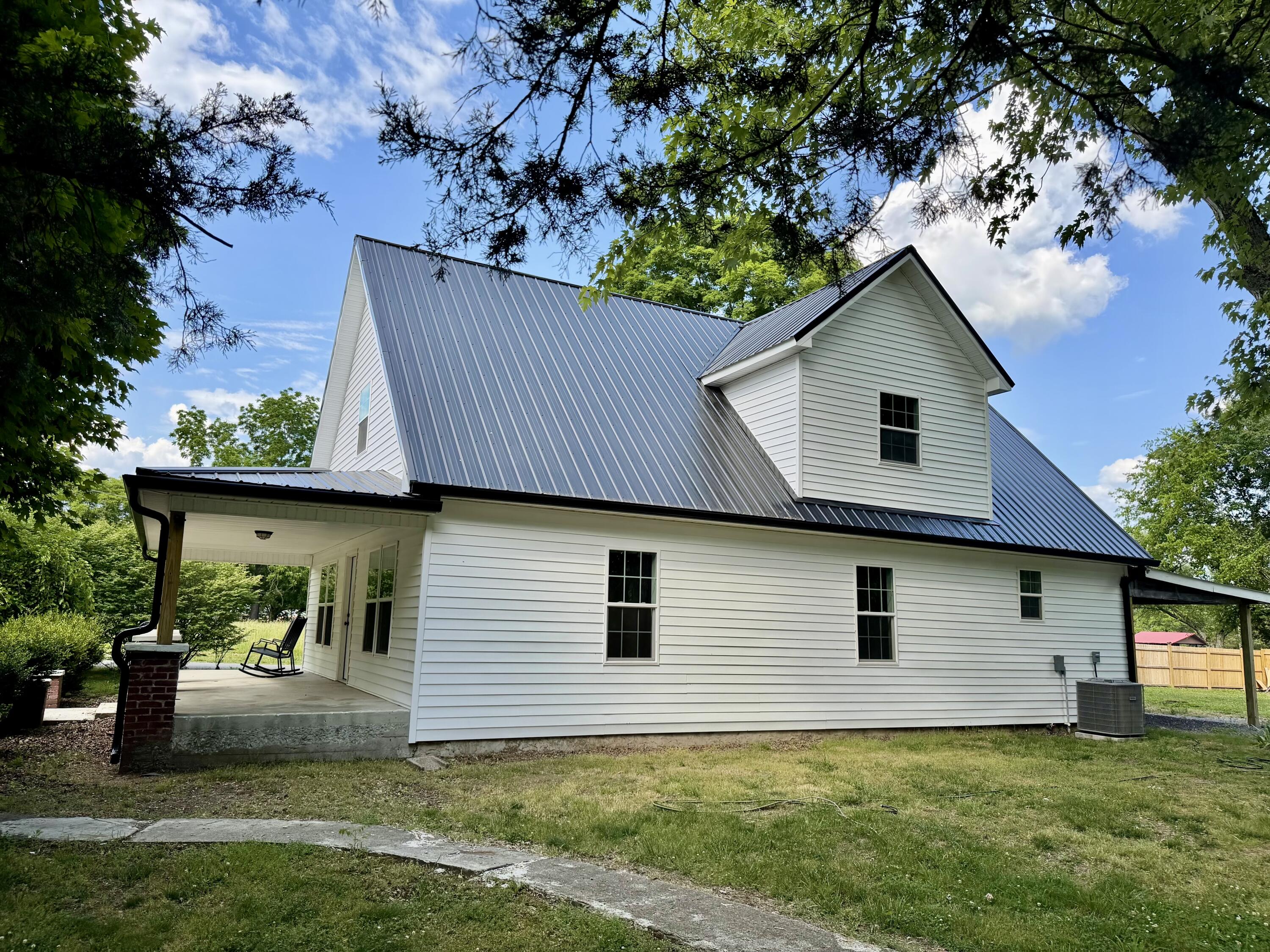 2544 W Valley Road