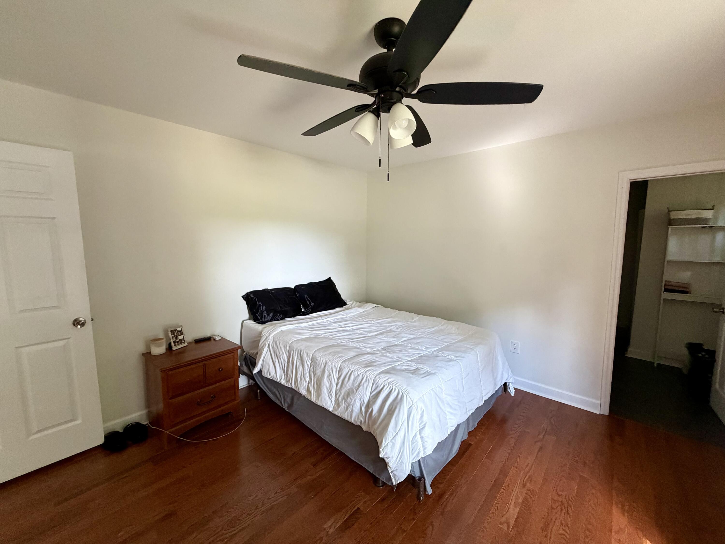 2544 W Valley Road