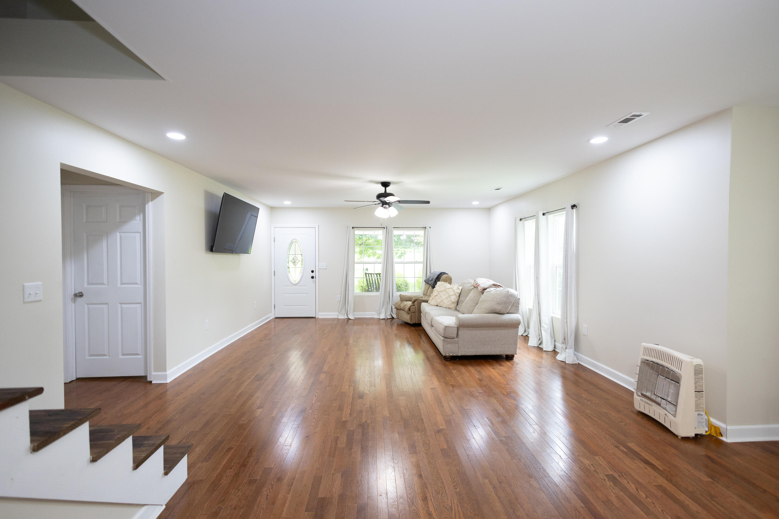 2544 W Valley Road
