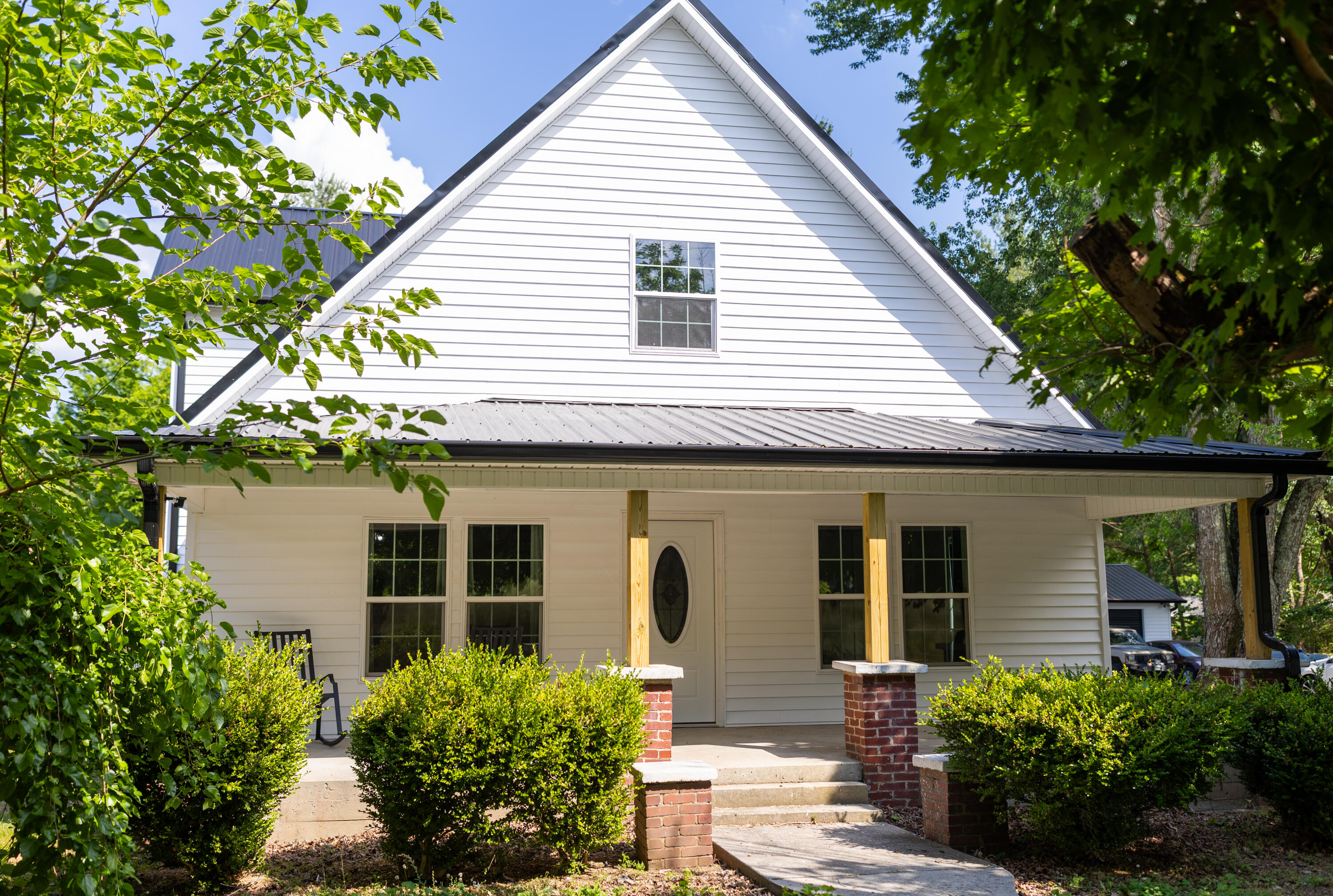2544 W Valley Road