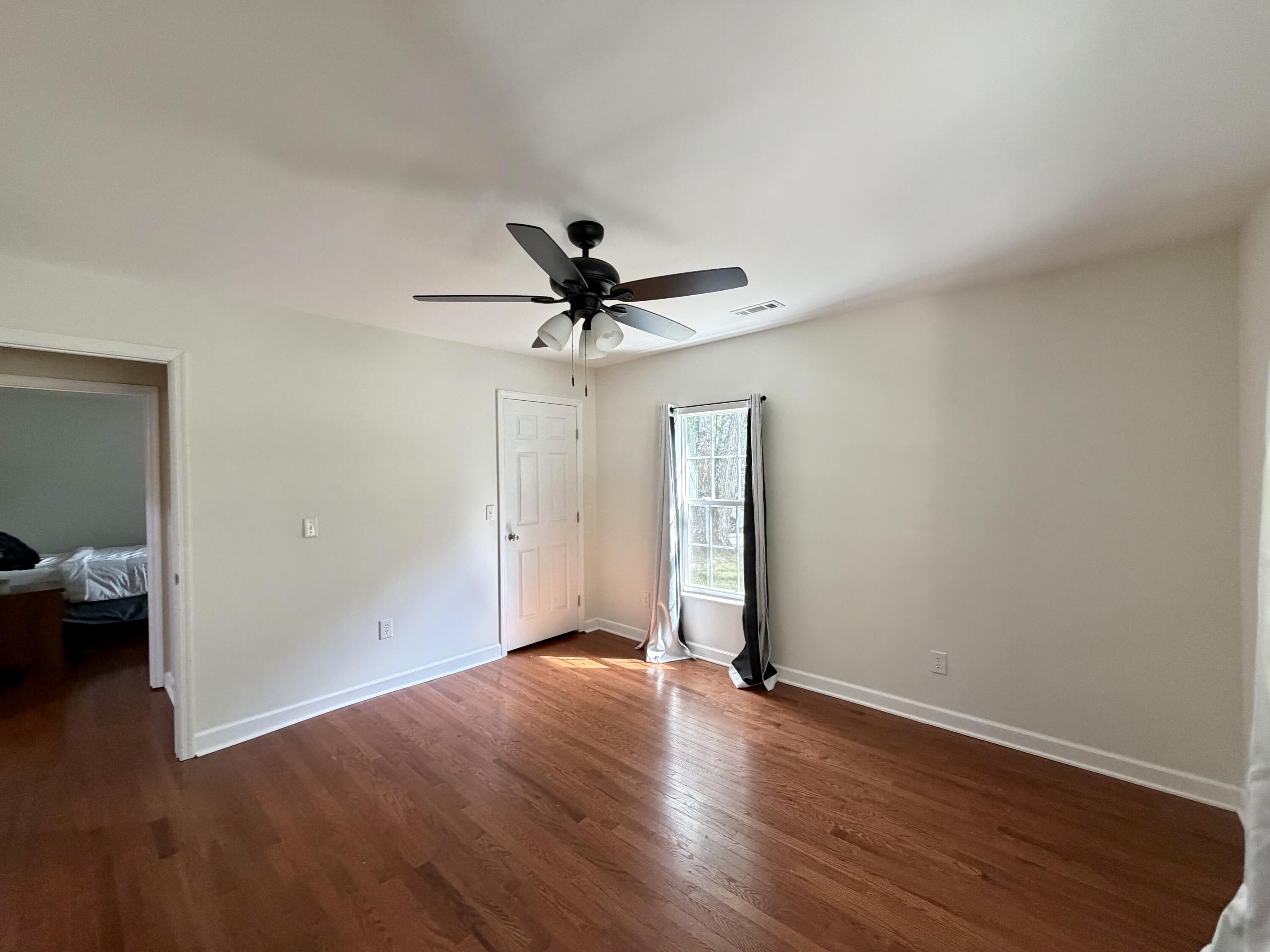 2544 W Valley Road