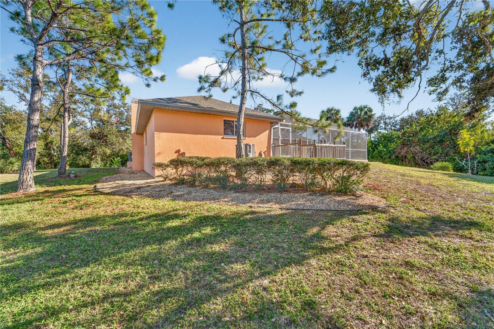 925 GULL RD