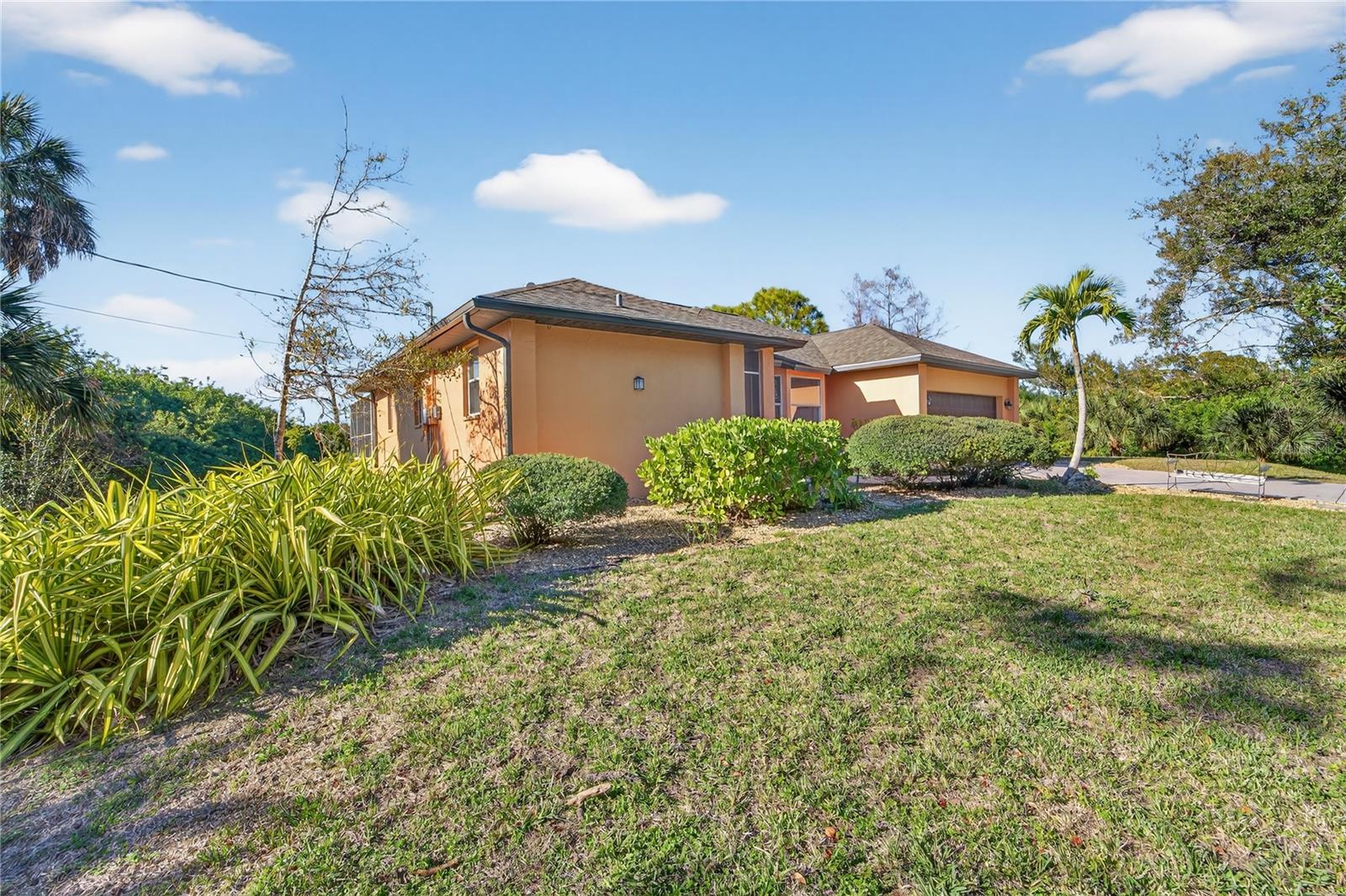 925 GULL RD