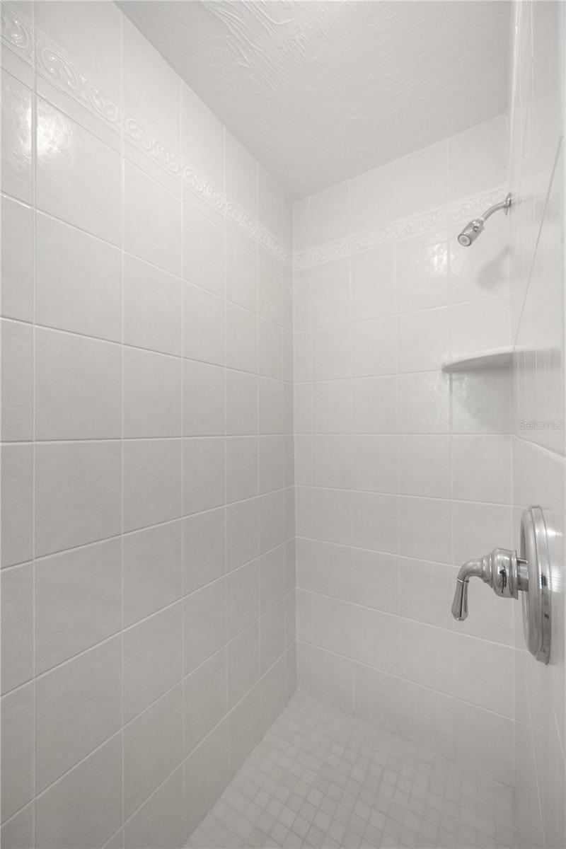 7805 MANASOTA KEY RD