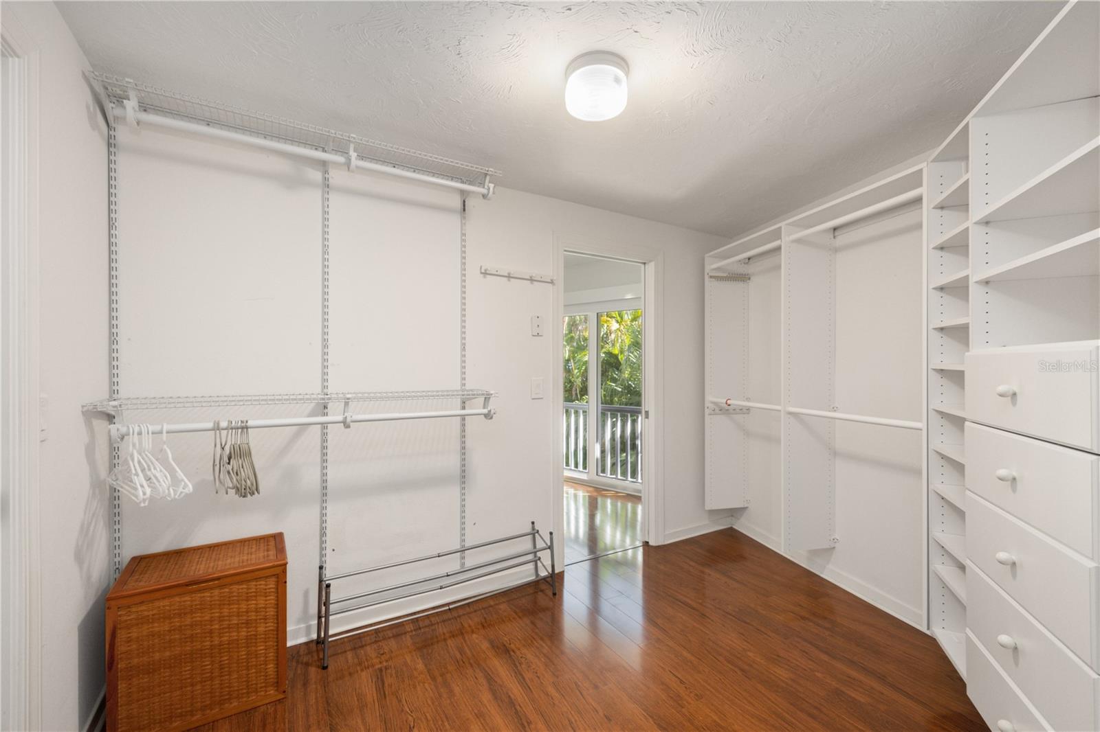 7805 MANASOTA KEY RD