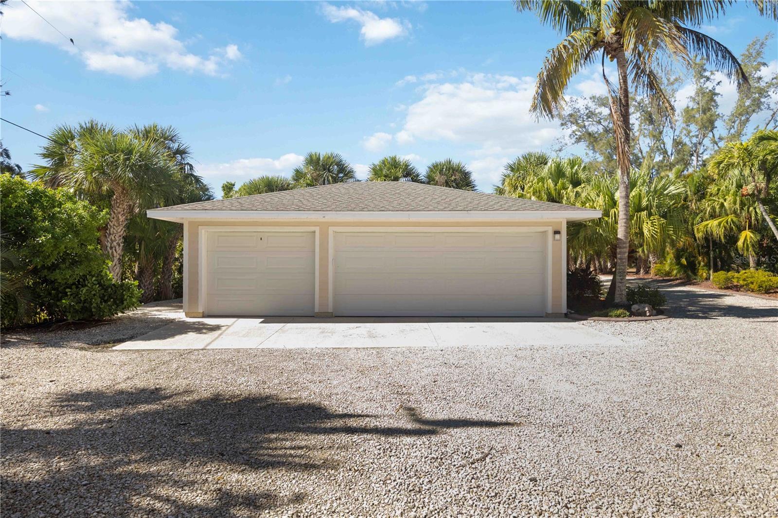 7805 MANASOTA KEY RD