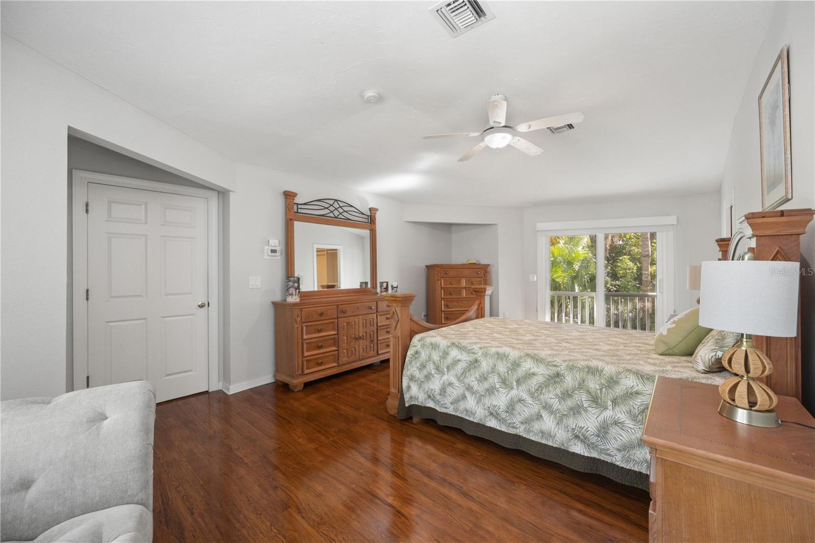 7805 MANASOTA KEY RD