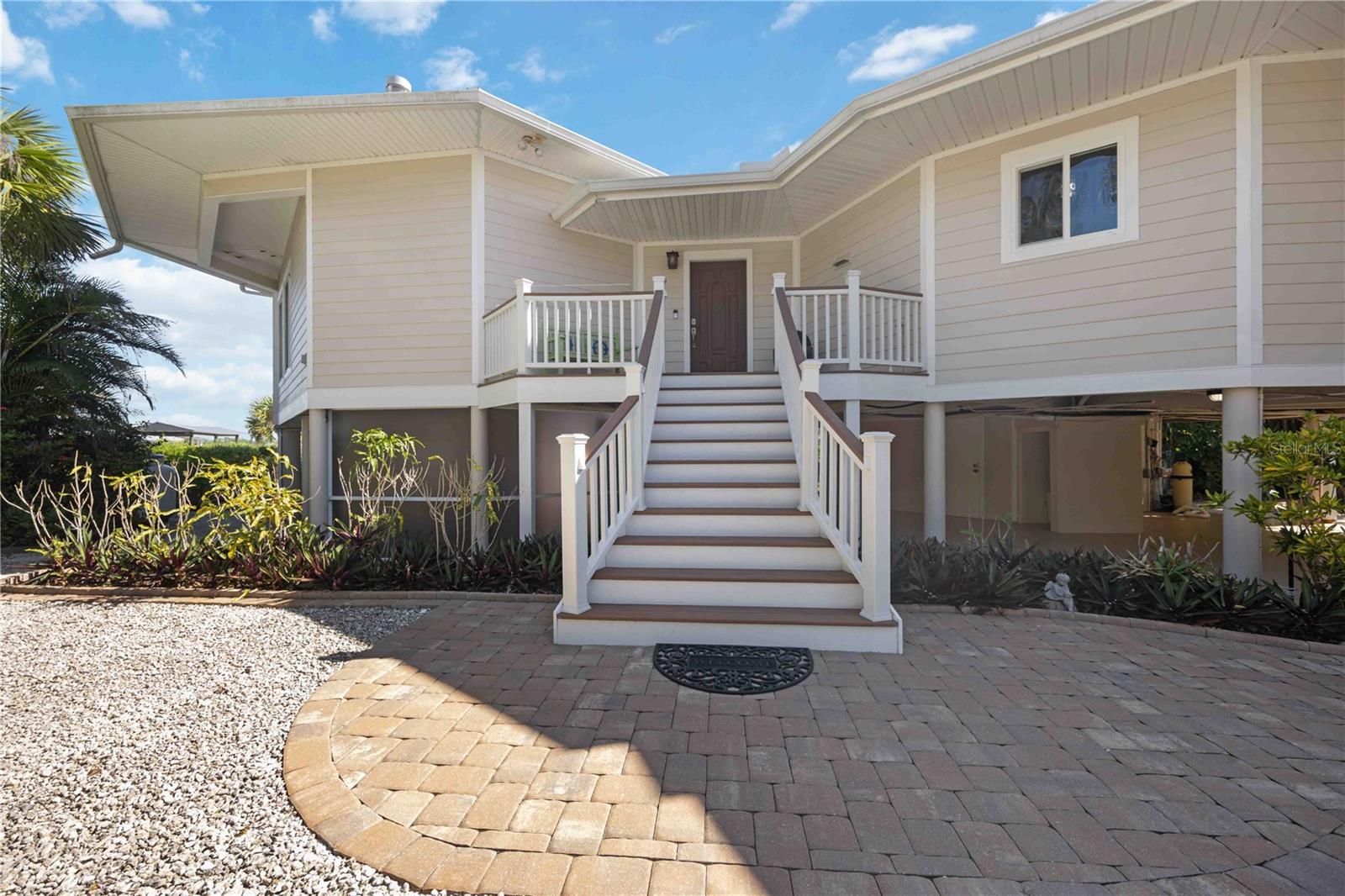 7805 MANASOTA KEY RD