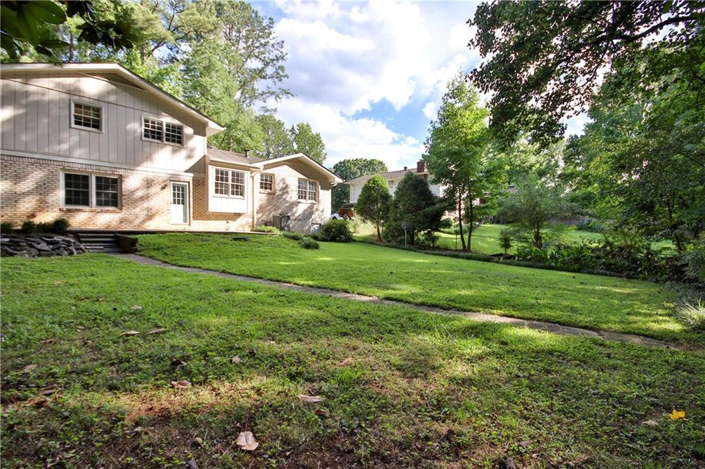 2669 KENSINGTON Drive