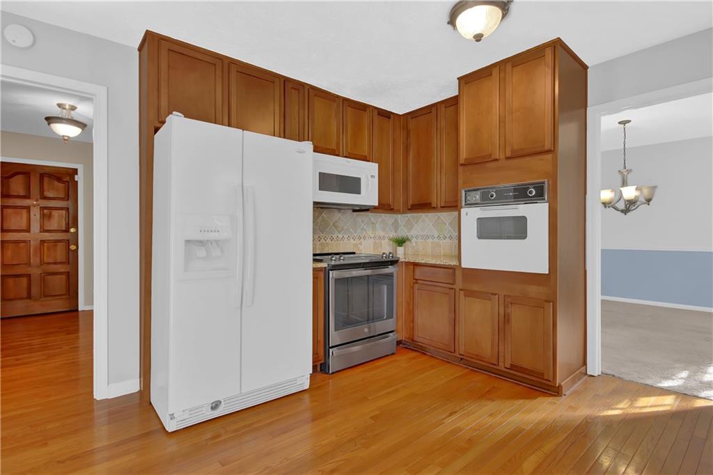 2669 KENSINGTON Drive