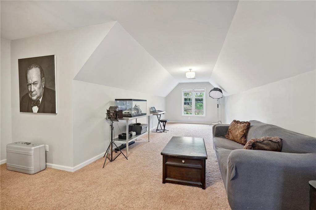 3505 Summit Trail