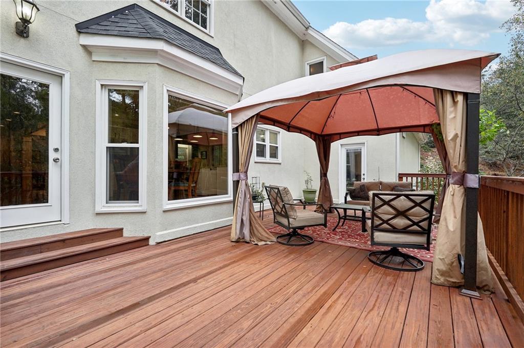 3505 Summit Trail