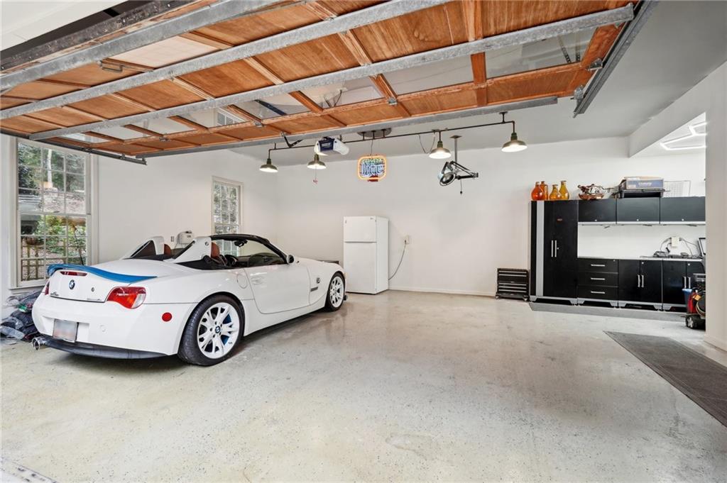 3505 Summit Trail