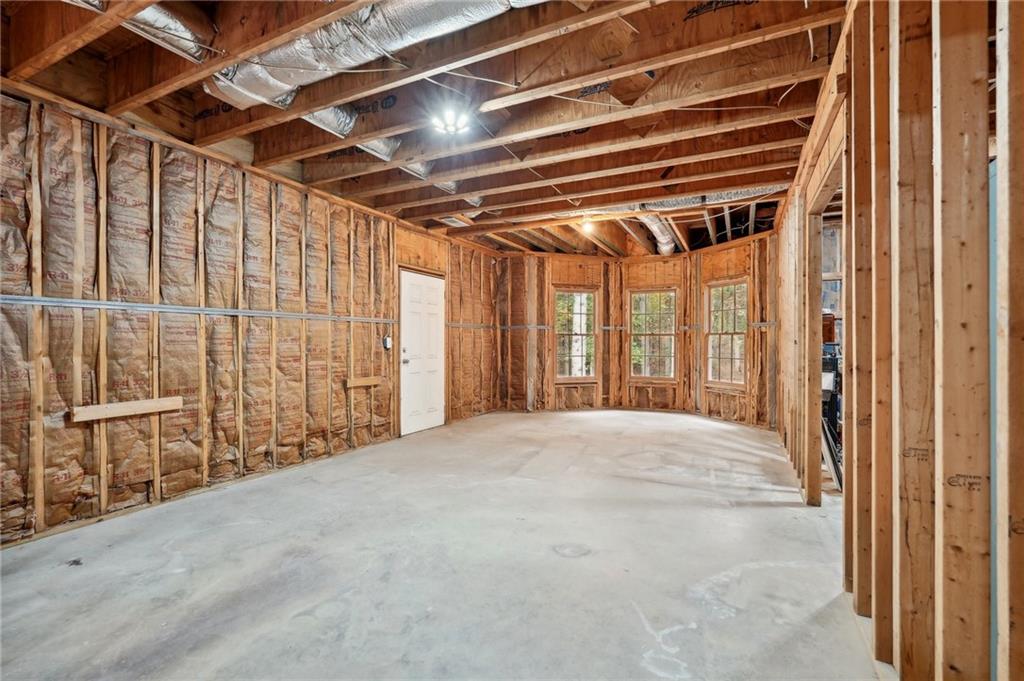 3505 Summit Trail