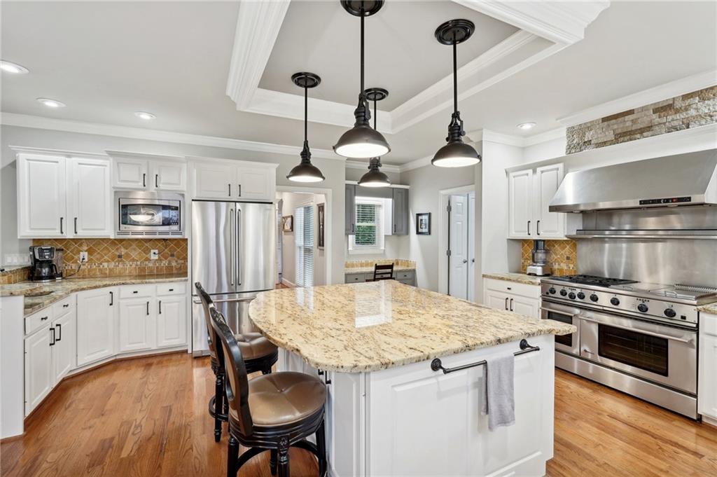 3505 Summit Trail