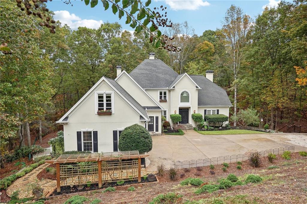 3505 Summit Trail