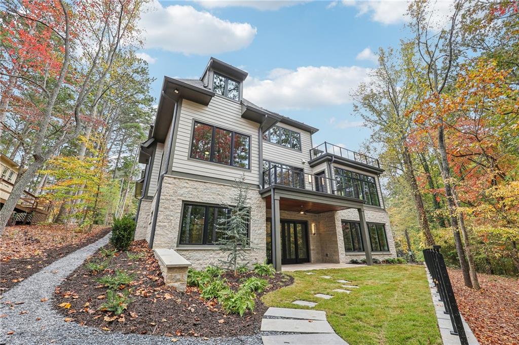 9325 Ponderosa Trail