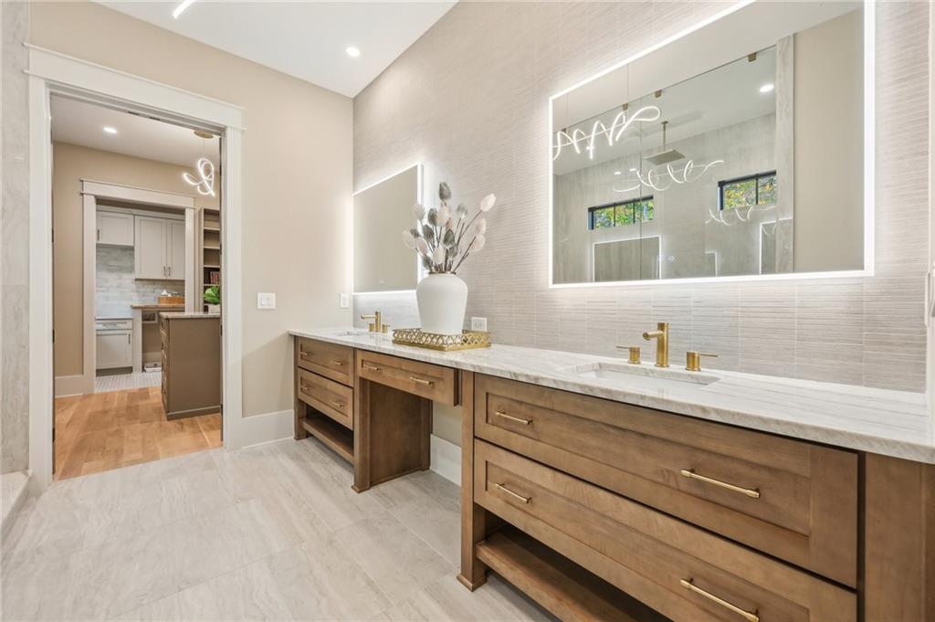 9325 Ponderosa Trail