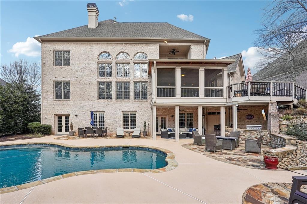 10235 Worthington Manor