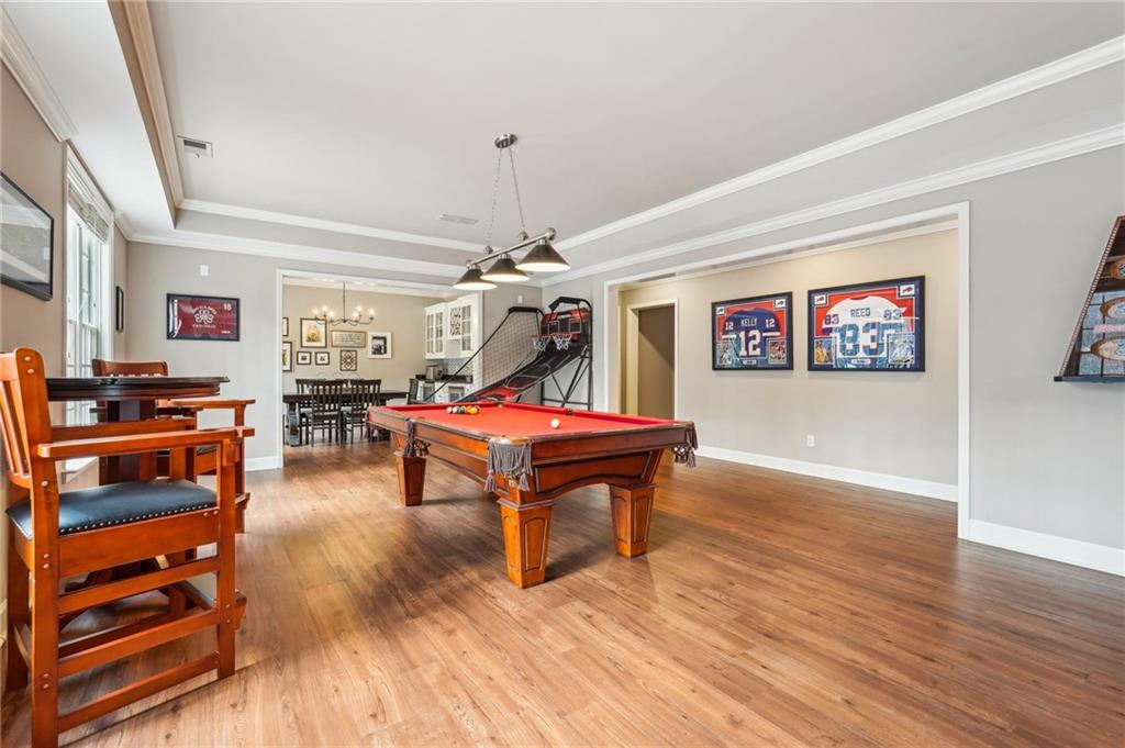 10235 Worthington Manor