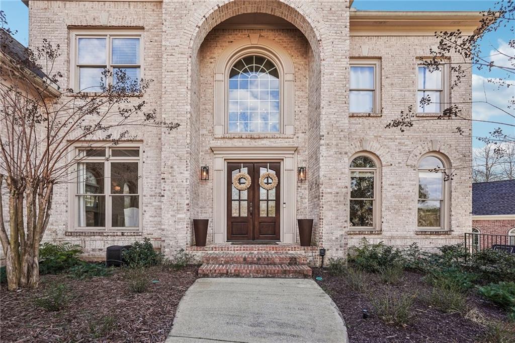 10235 Worthington Manor