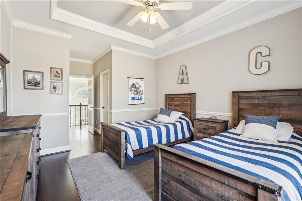 10235 Worthington Manor