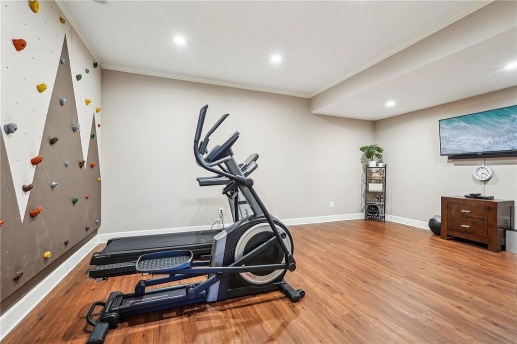 10235 Worthington Manor
