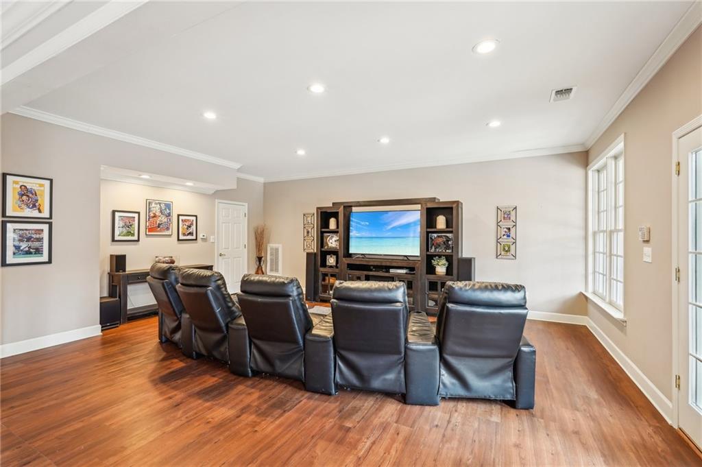 10235 Worthington Manor