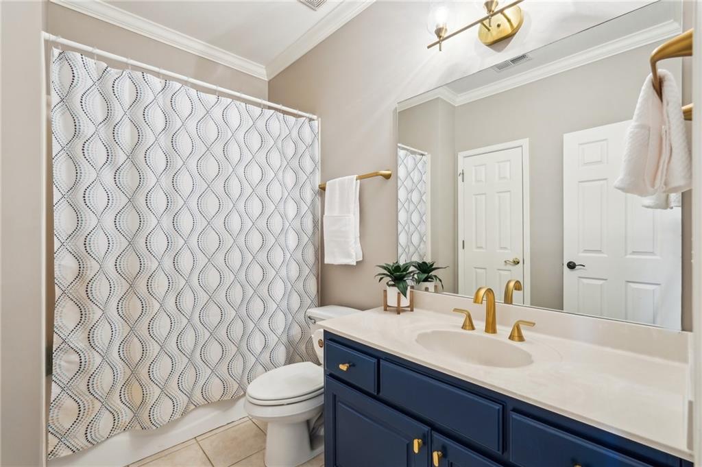10235 Worthington Manor