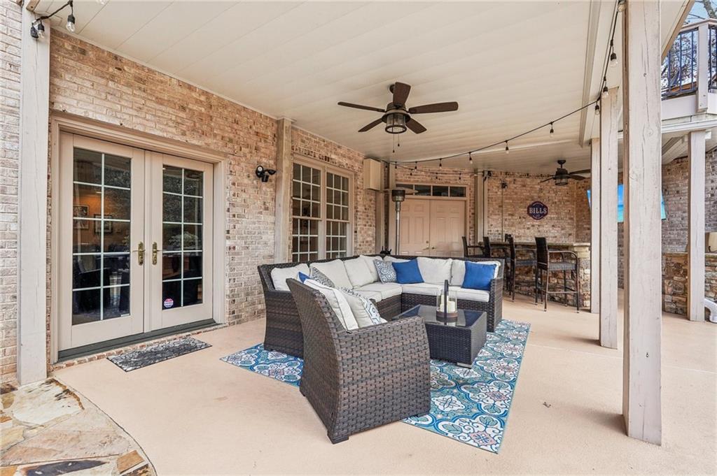10235 Worthington Manor