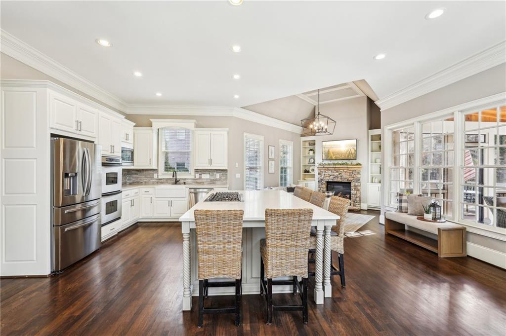 10235 Worthington Manor