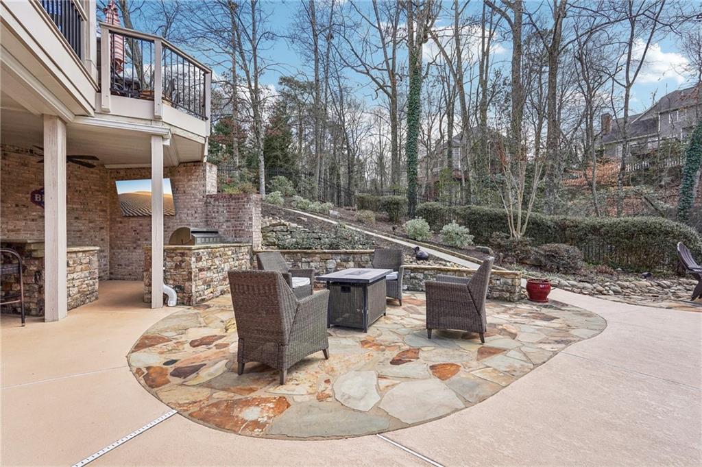 10235 Worthington Manor