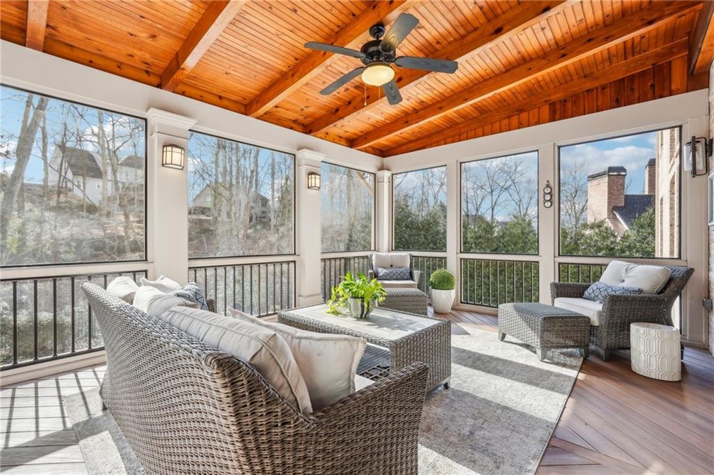 10235 Worthington Manor