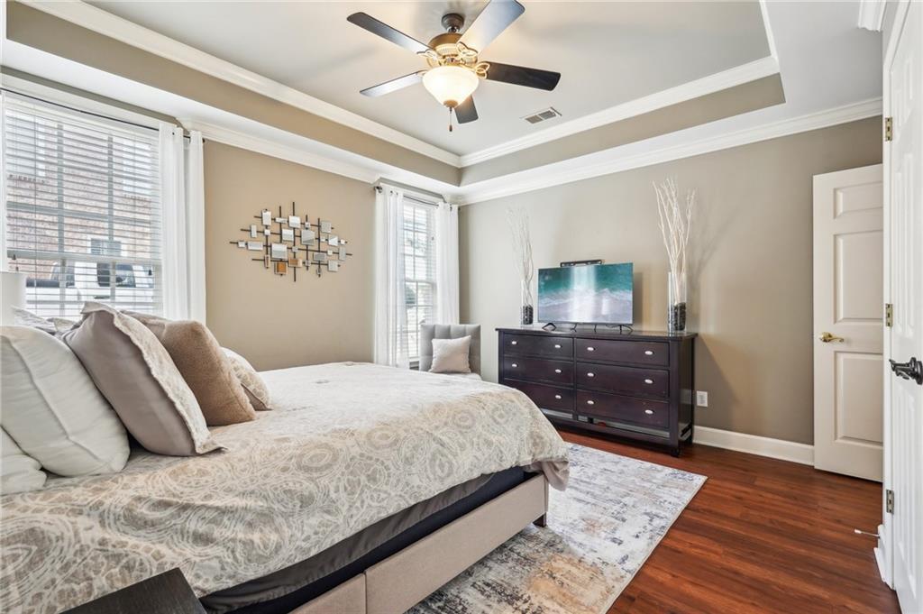 10235 Worthington Manor