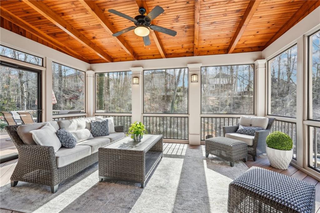 10235 Worthington Manor