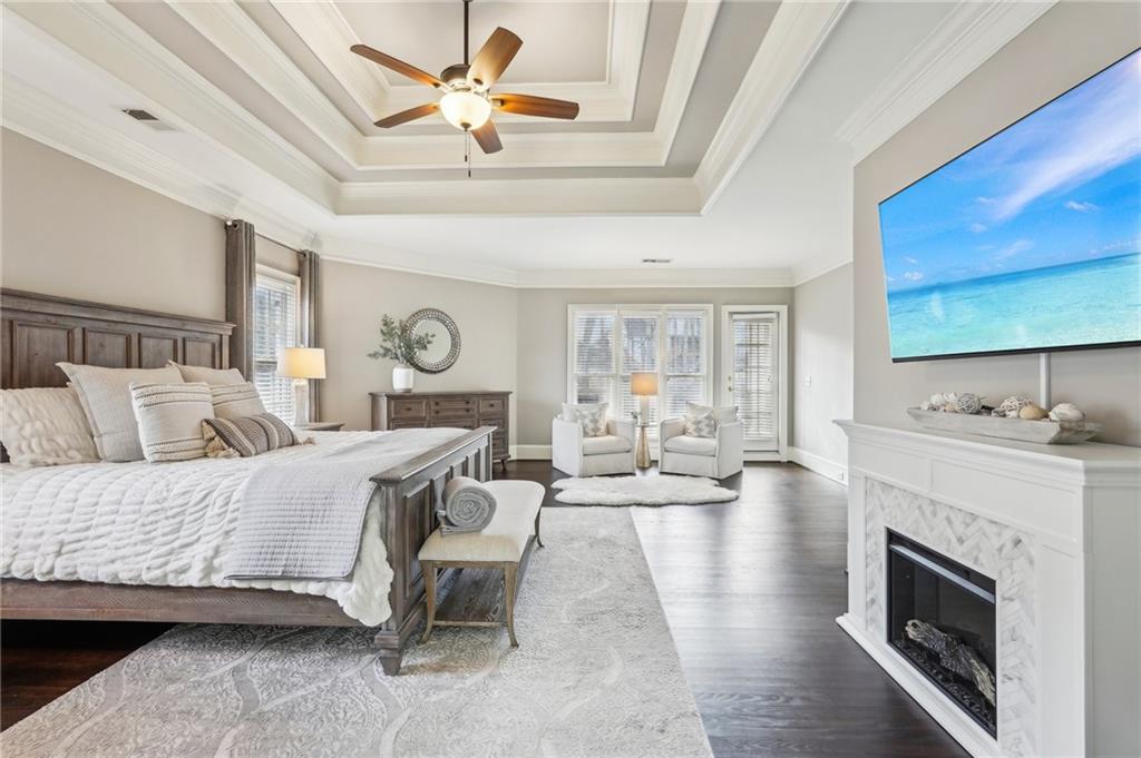 10235 Worthington Manor