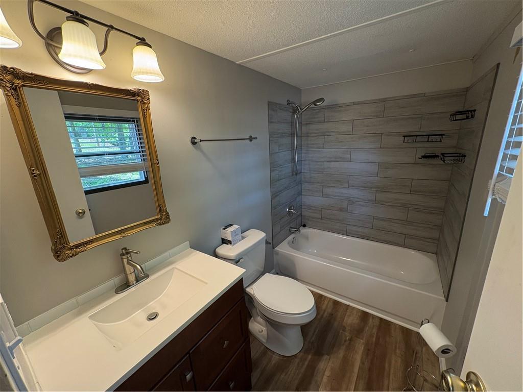 4620 Enota Court