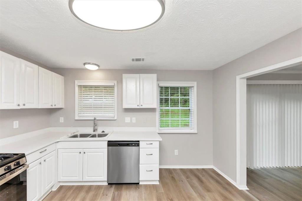 3130 GLEN KNOLLS Court