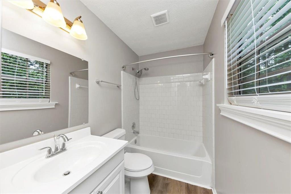 3130 GLEN KNOLLS Court