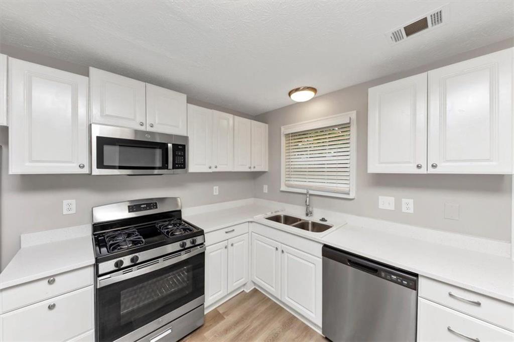 3130 GLEN KNOLLS Court