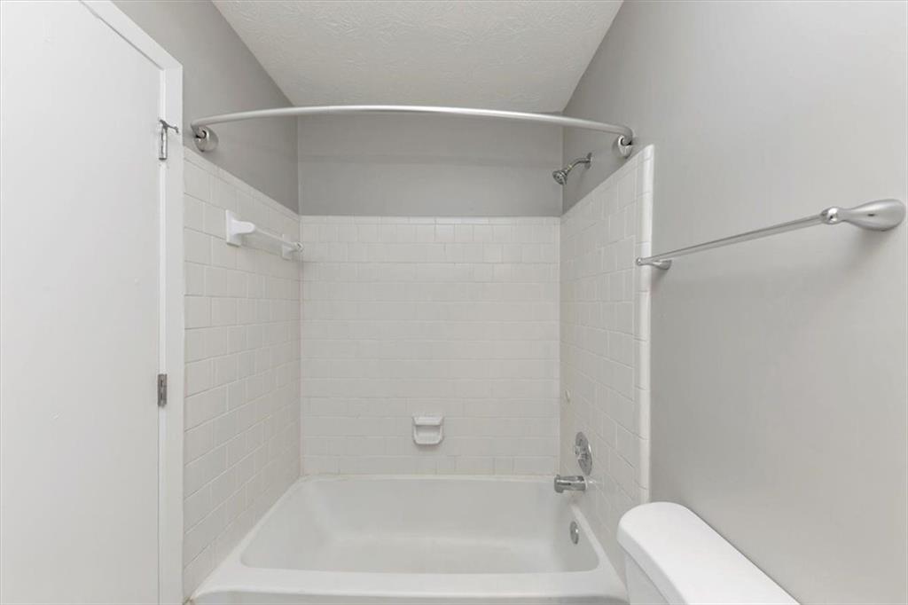 3130 GLEN KNOLLS Court