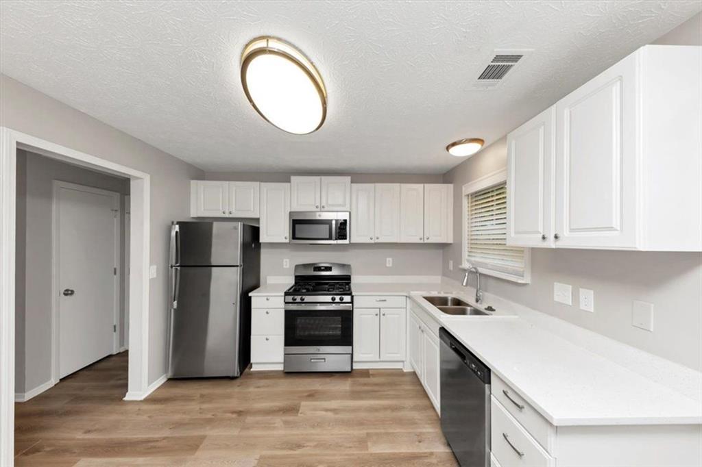 3130 GLEN KNOLLS Court