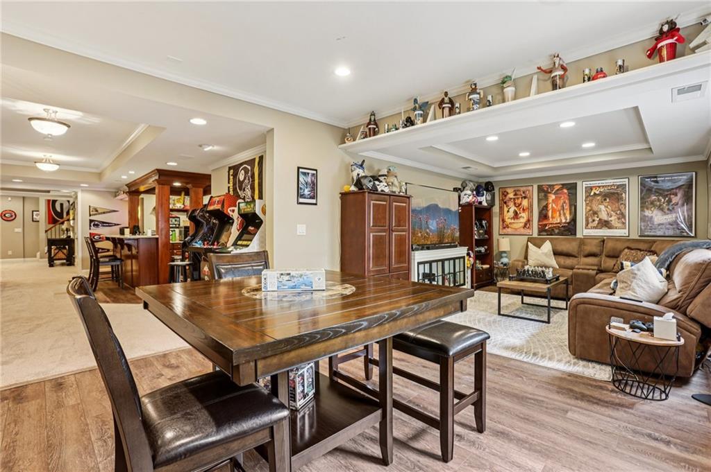 4050 Homestead Ridge Dr