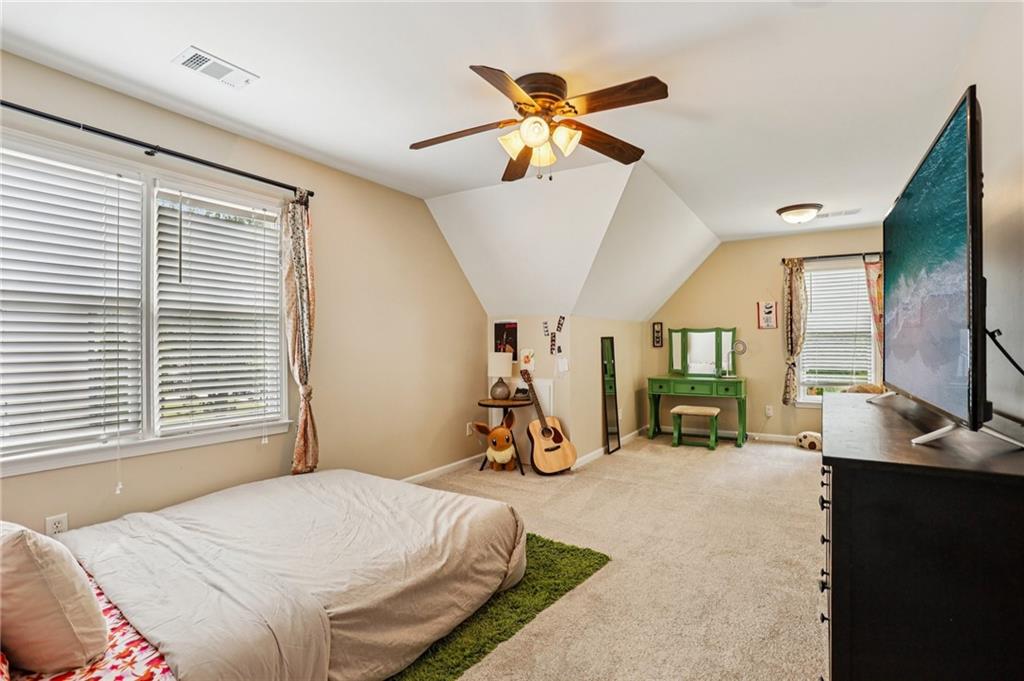 4050 Homestead Ridge Dr