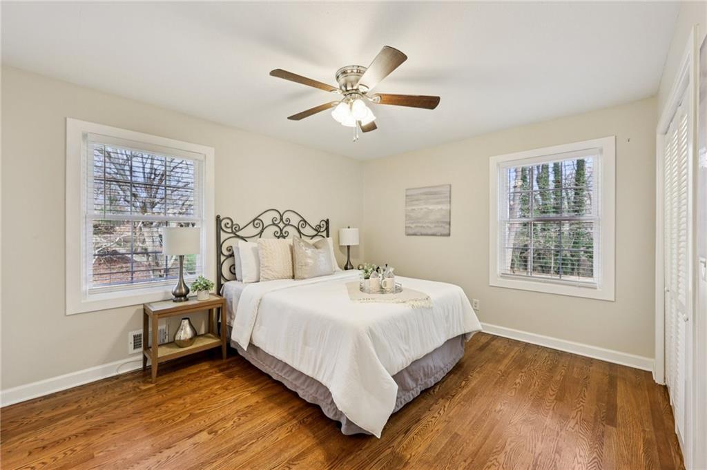 1505 Robinhood Trail