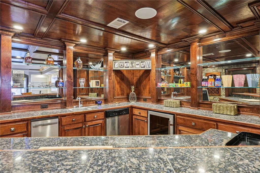 86 Grand Avenue