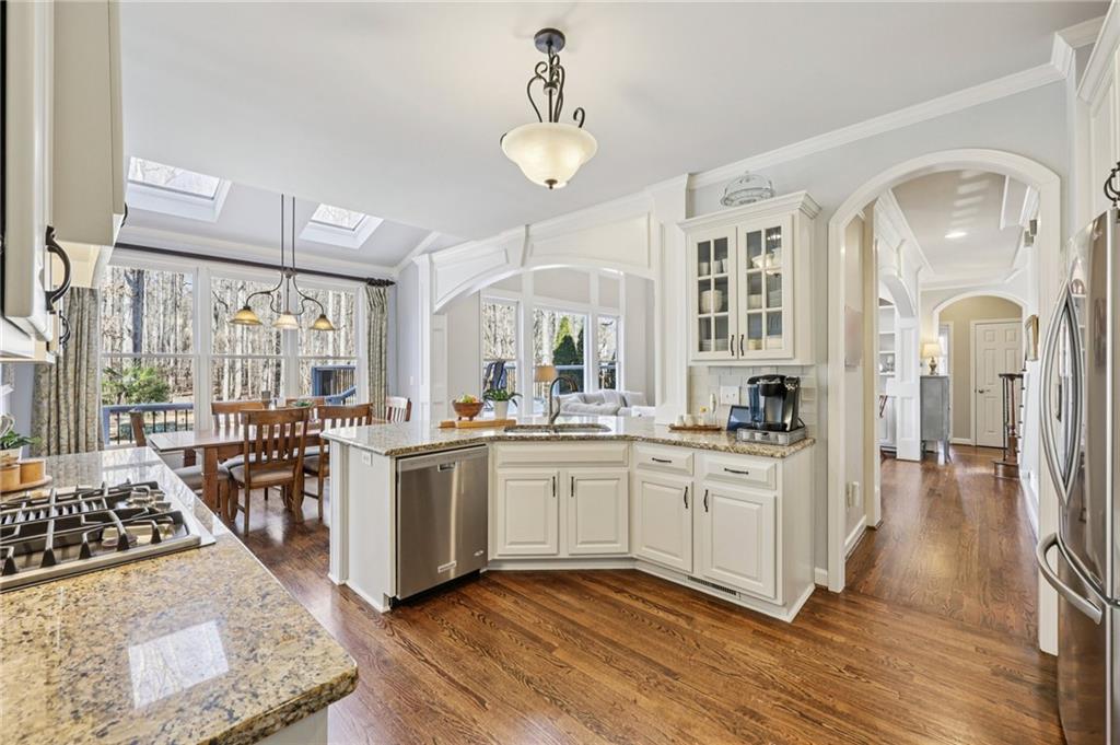 86 Grand Avenue